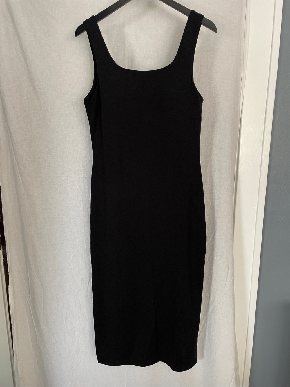 NWT - OGL Move Black Sleeveless Midi Dress, Size L